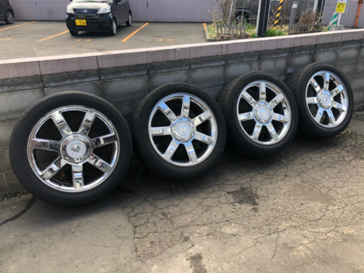 キャデラック  エスカレード　純正22インチアルミホイール