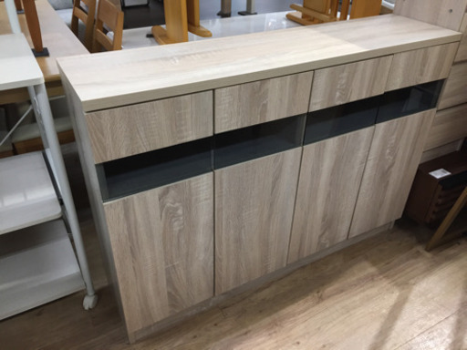 ４枚扉サイドボード(ナチュラル）です。【トレファク東大阪店】