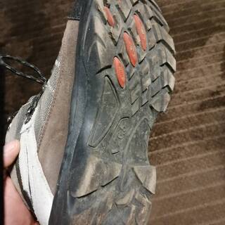 登山シューズ　男性用の画像