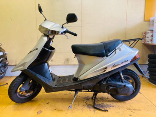 CE13A アドレスv100 SUZUKI バッテリー新品　小型