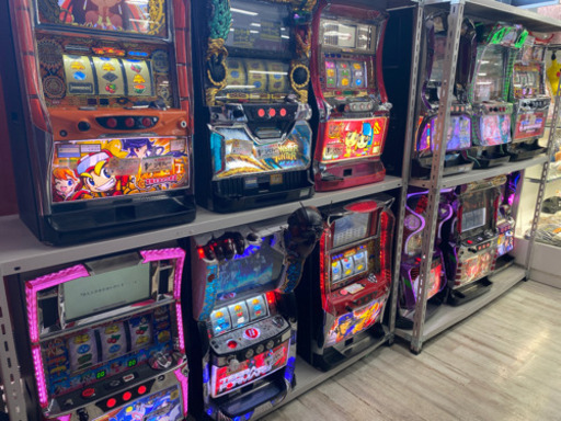 値下げしました♬マクロスフロンティア 2 スロット 実機 コインレス