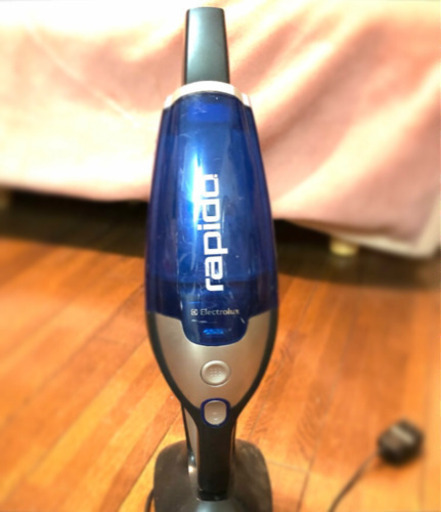 LAPIDOハンドクリーナー掃除機