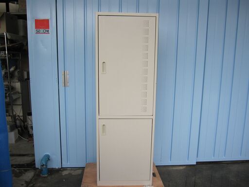 キッチンキャビネット　W600　ニューグレー　コクヨ製　BK-20F1D