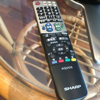 SHARP AQUOS 32型液晶テレビの画像