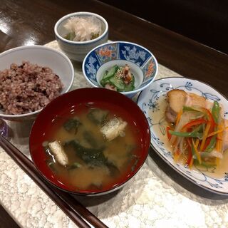 【参加費２０００円、駐車場付き】６月７日（月）１１：００～お出汁...