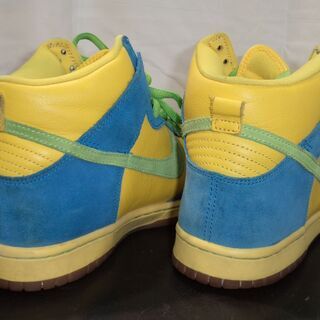 【愛品倶楽部柏店】NIKE DUNK HIGH PRO SB MARGE SIMPSON ナイキ エスビー ダンクハイ マージ シンプソン 305050-731【問合わせ番号：107-045005 002】柏市周辺（柏、松戸、流山、我孫子）出張買取 持込買取 引越し 処分 不要 生前整理 遺品整理 ご相談を！【店舗同時販売中】の画像
