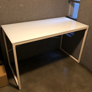 【受け渡し決定】ガラスPCデスク126ST-WH ニトリ