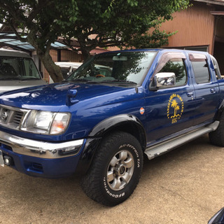 ✔️ ダットサン ディーゼル車 車検R3.9 ダブルキャブ　4WD