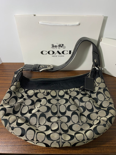 COACH ハンドバック　シグネチャー