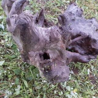 木の置物の画像