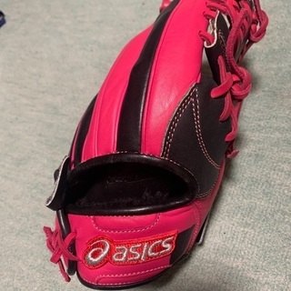 野球ソフトボール中古グローブ　アシックス　ピンク x黒の画像
