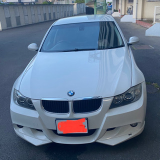 BMW320