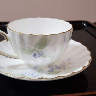 ティーカップ＆ソーサー4客、新品