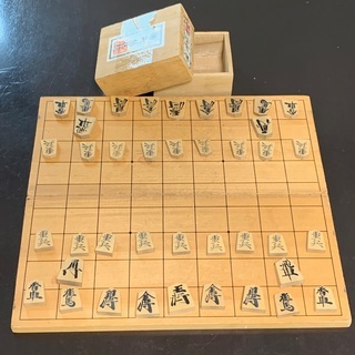 将棋盤と駒のセット