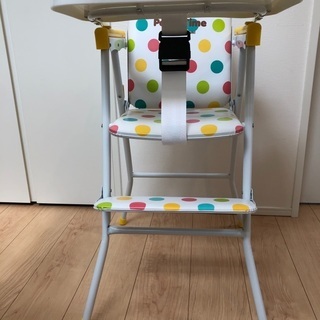ベビーチェアの画像