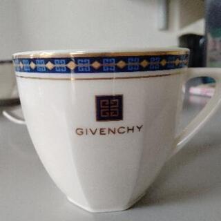 GIVENCHYティカップ5セットの画像