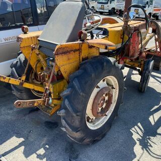 古いトラクター　コマツインターナショナル　242の画像