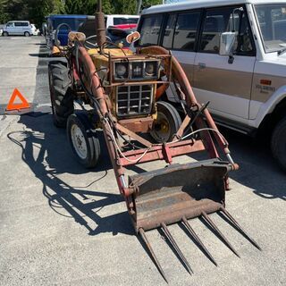 古いトラクター　コマツインターナショナル　242の画像