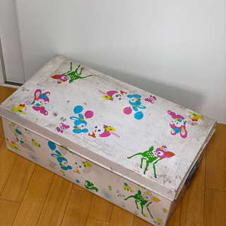 【本日までの出品】レトロなブリキの衣装ケース