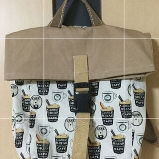はんどめいどクマさん柄かわいいリュック