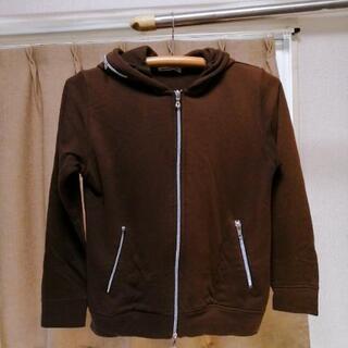 ブラウンのパーカー　サイズＭ