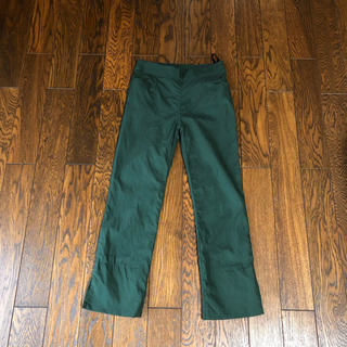 ストレッチパンツ　グリーン