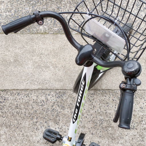 子ども用自転車☆男の子向け☆FORCE☆18インチ☆白×黄緑☆鍵なしタイプ☆中古品 
