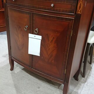 6/13販売済！Caserta Console Cabinet｜キャビネット 6/13販売済！Caserta Console Cabinet｜キャビネット