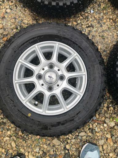 お渡し者確定マッドタイヤ　145R12 軽トラ　軽バン