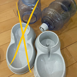 猫　犬　給水器　餌の画像