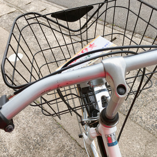自転車☆シティサイクル☆シンプルおしゃれデザイン☆26インチ☆白☆鍵ありタイプ☆中古品 の画像