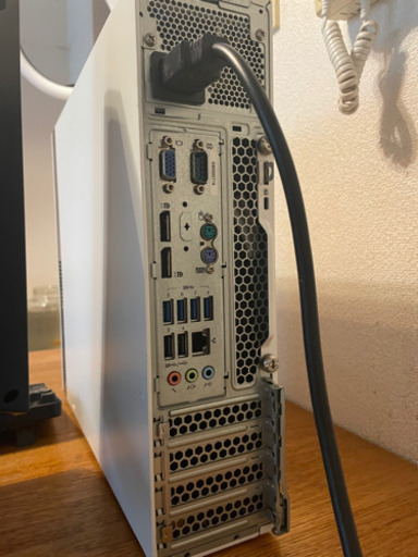 Intel第7世代CPU搭載 デスクトップパソコン、モニター、キーボードなど一式