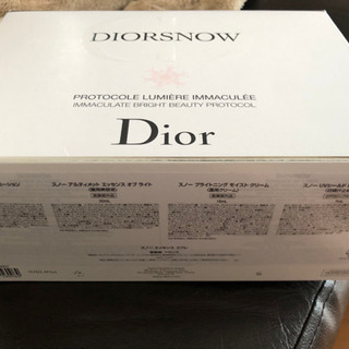 ディオール　コスメポーチ　DIORの画像
