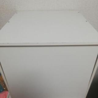 四角　カラーボックスの画像
