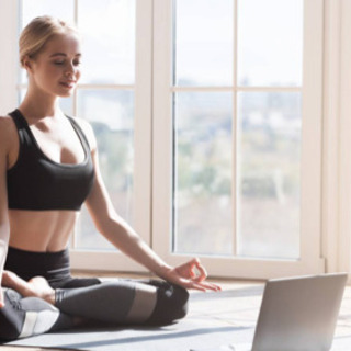 一緒に朝活オンラインヨガしませんか？🧘‍♀️