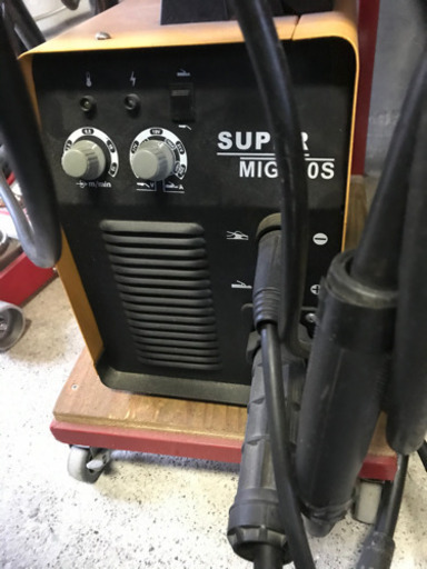 tig溶接機、MIG溶接機。実働。