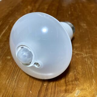 値下げ　月末まで　照明器具　人感センサー　アイリスオーヤマ