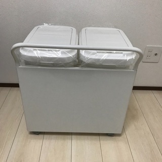 ニトリ　ダストワゴン　リガーレ