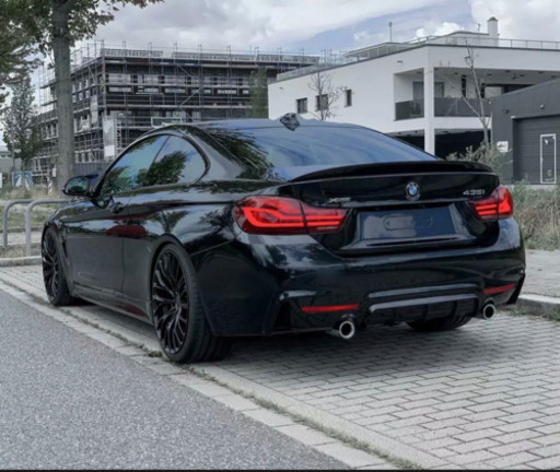  4シリーズ M4 LCI LEDテールランプ ブラックライン