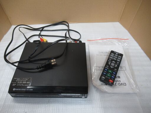 美品　リモコンあり。VERTEX ヴァーテックス コンパクトDVDプレーヤー ブラック 簡単リモコン付属 CPRM対応・SD/SDHCカードスロット内蔵・USB端子搭載 DVD-V305BK