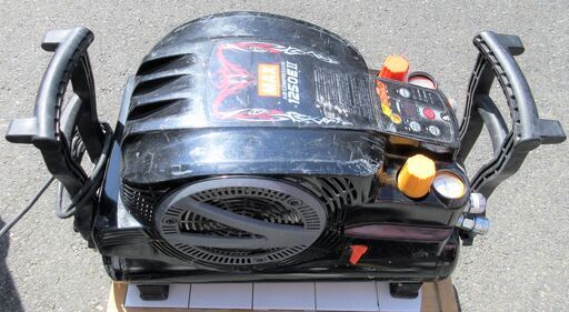 ☆マックス MAX AK-HL1250E2 高圧エアコンプレッサー◆エアタンク11L