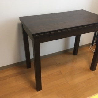 IKEA ダイニングテーブル　2人〜4人掛け