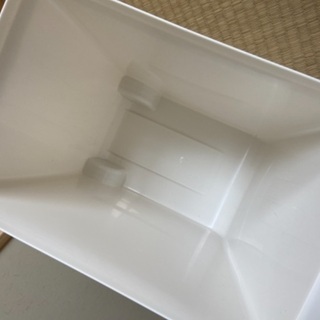 【中古】米びつ 白 キャスター付き 10キロまでの画像