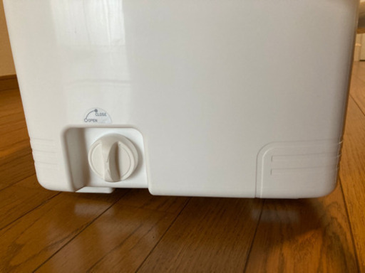 ダイワ　30ℓ クーラーボックス