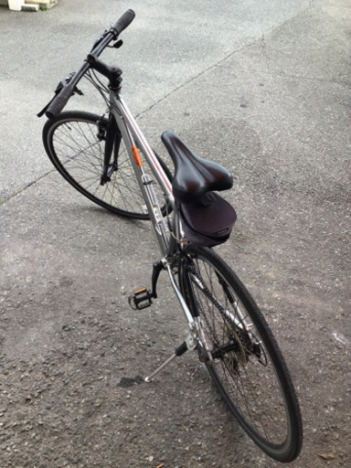 クロスバイク入荷