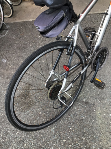 クロスバイク入荷