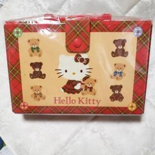 （取引決定）Hello Kittyの箱😻