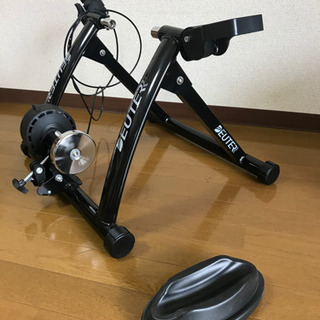 自転車　ローラー台　ほぼ新品　折り畳み式　負荷調整　