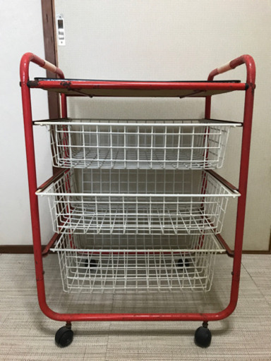 赤いワゴン