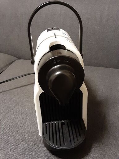 値引き　Nespresso inissia コーヒーメーカー　36個カプセル付き